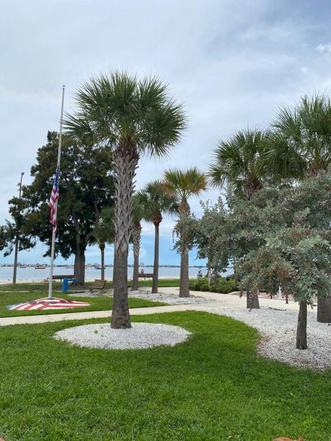 Gorgeous Beach Condo Αγία Πετρούπολη Εξωτερικό φωτογραφία